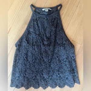 Grey floral tank top with scalloped bottom. American Eagle size M.